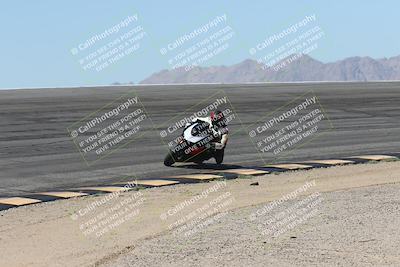 media/Oct-13-2025-Moto Forza (Mon) [[a66d839500]]/3-B Group/Session 2 (Bowl)/